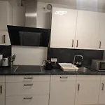 Exklusives In Fuer 6 Personen Mit Dachterasse Und Wintergarten Geilenkirchen