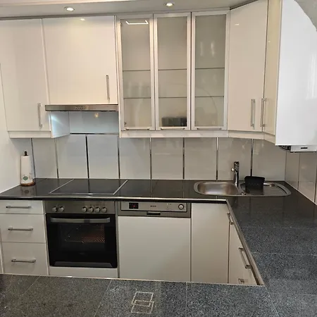 Exklusives In Fuer 6 Personen Mit Dachterasse Und Wintergarten Apartment Geilenkirchen