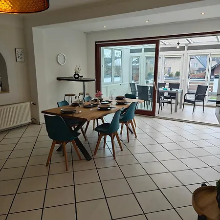 Exklusives In Fuer 6 Personen Mit Dachterasse Und Wintergarten Apartmán