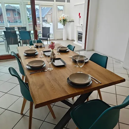 Exklusives In Für 6 Personen Mit Dachterasse Und Wintergarten