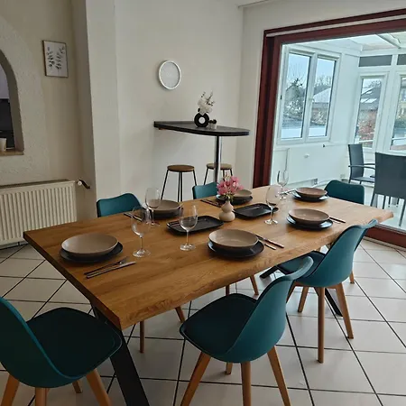 Exklusives In Fuer 6 Personen Mit Dachterasse Und Wintergarten Geilenkirchen