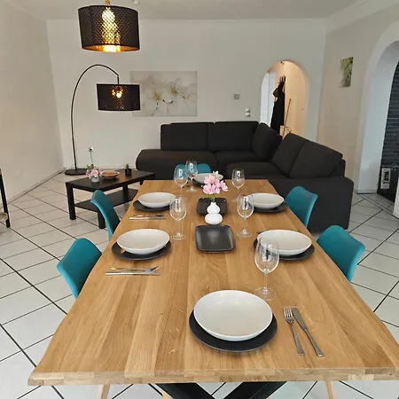 Exklusives In Für 6 Personen Mit Dachterasse Und Wintergarten Apartment