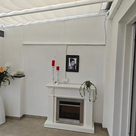 Exklusives In Fuer 6 Personen Mit Dachterasse Und Wintergarten Apartment Geilenkirchen