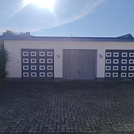 Exklusives In Fuer 6 Personen Mit Dachterasse Und Wintergarten Apartment Geilenkirchen