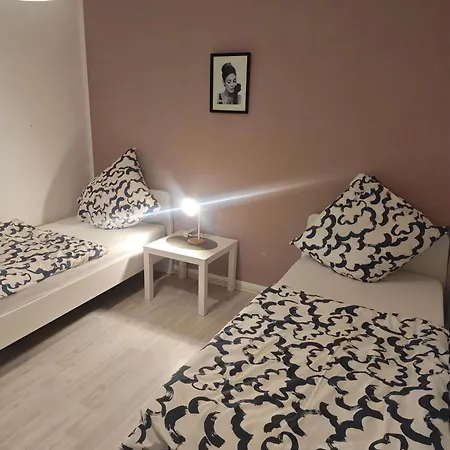 Exklusives In Fuer 6 Personen Mit Dachterasse Und Wintergarten * Geilenkirchen