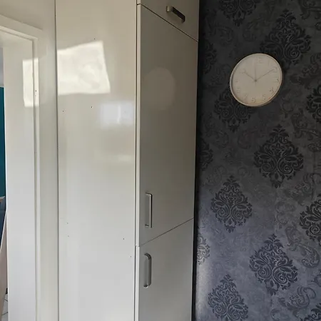 Apartment Exklusives In Fuer 6 Personen Mit Dachterasse Und Wintergarten Geilenkirchen