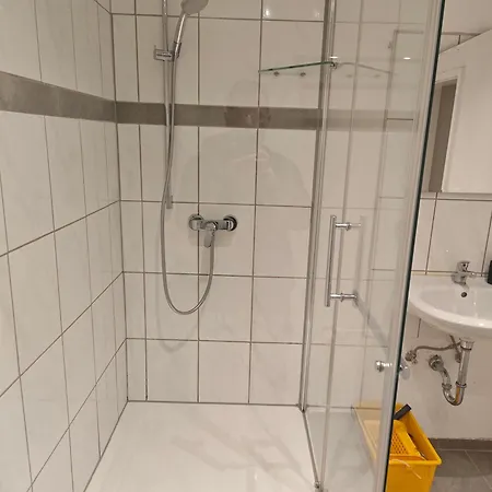 Apartment Exklusives In Für 6 Personen Mit Dachterasse Und Wintergarten Geilenkirchen