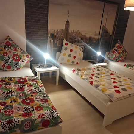 Apartment Exklusives In Fuer 6 Personen Mit Dachterasse Und Wintergarten *