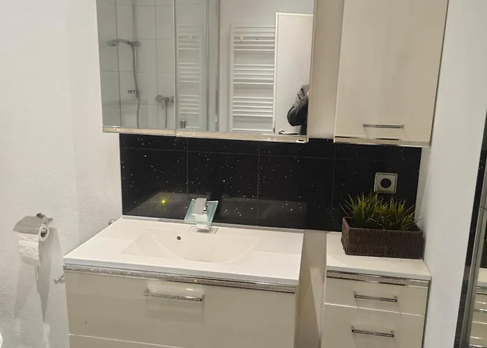 Exklusives In Fuer 6 Personen Mit Dachterasse Und Wintergarten Appartement Geilenkirchen